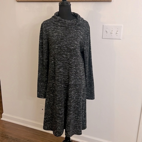 Banana Republic Viscose Spandex Blend Turtleneck Dress, Sz. L. - Picture 1 of 8